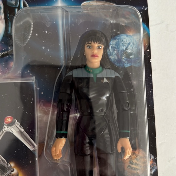 1996 Star Trek First Contact Commander Deanna Troi-Counselor-Enterprise Figure - Picture 4 of 11